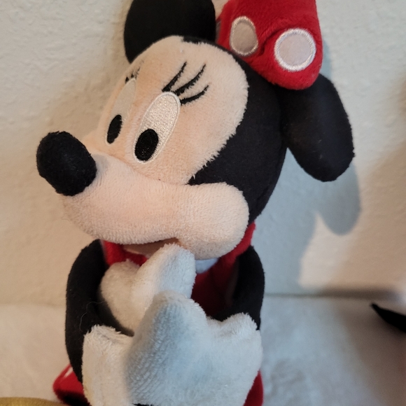 Mackey & Minnie Mouse Stuffed Animals - Picture 4 of 7